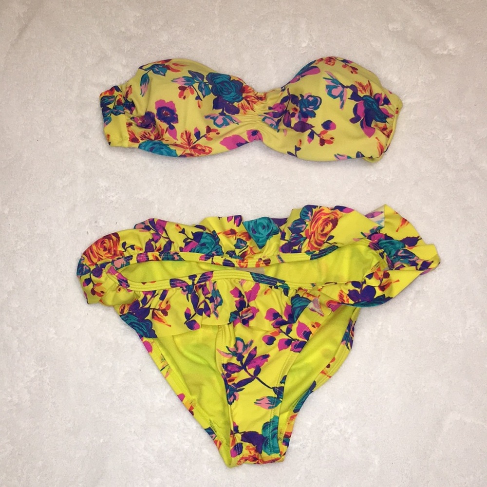 Floral Matching Bikini Set (Size Small)